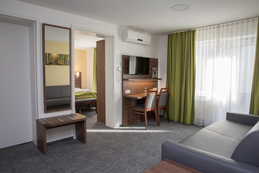 Goethe Conference Hotel By Trip Inn Frankfurt am Main Exteriör bild